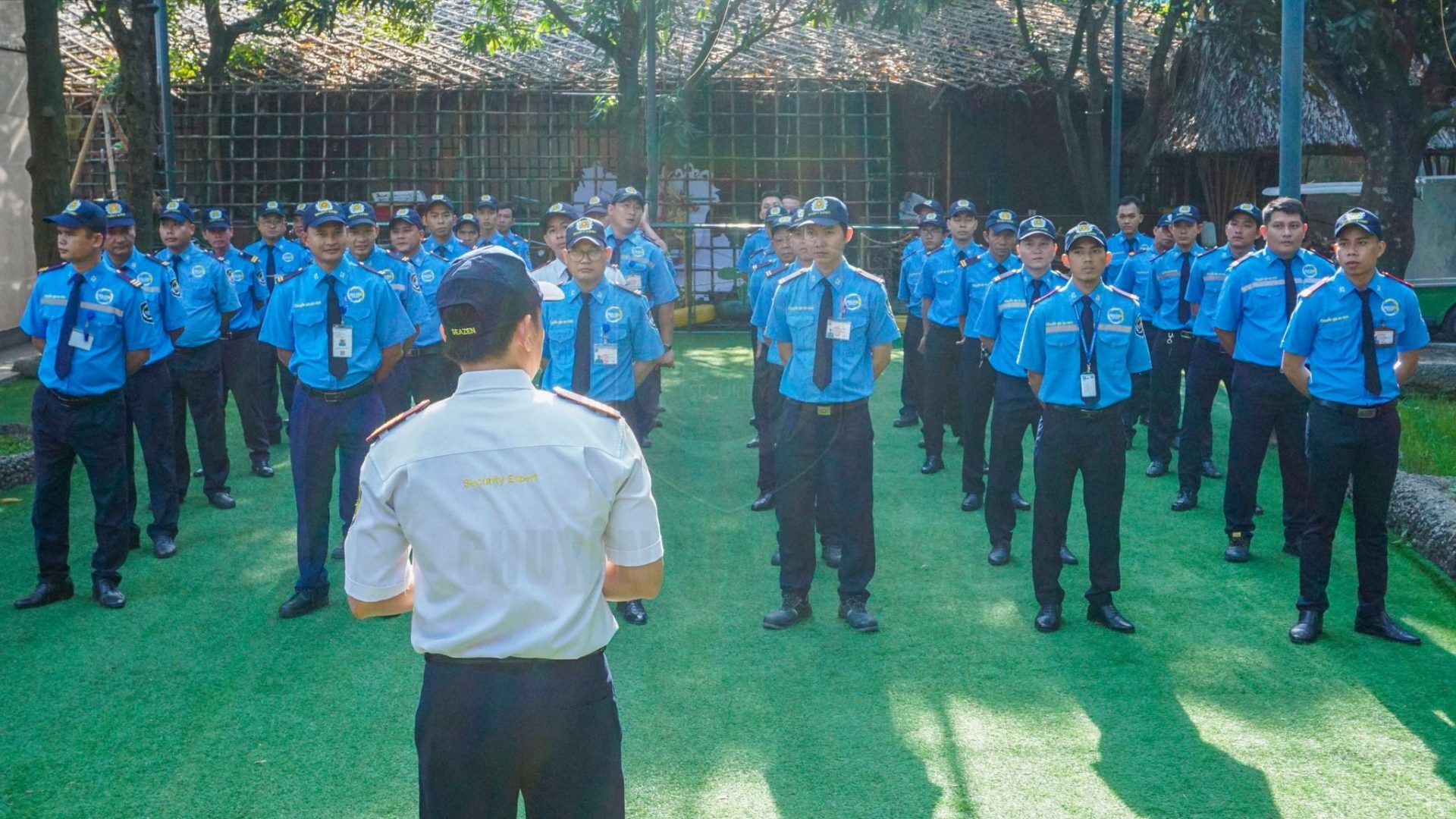 Đào tạo đội ngũ